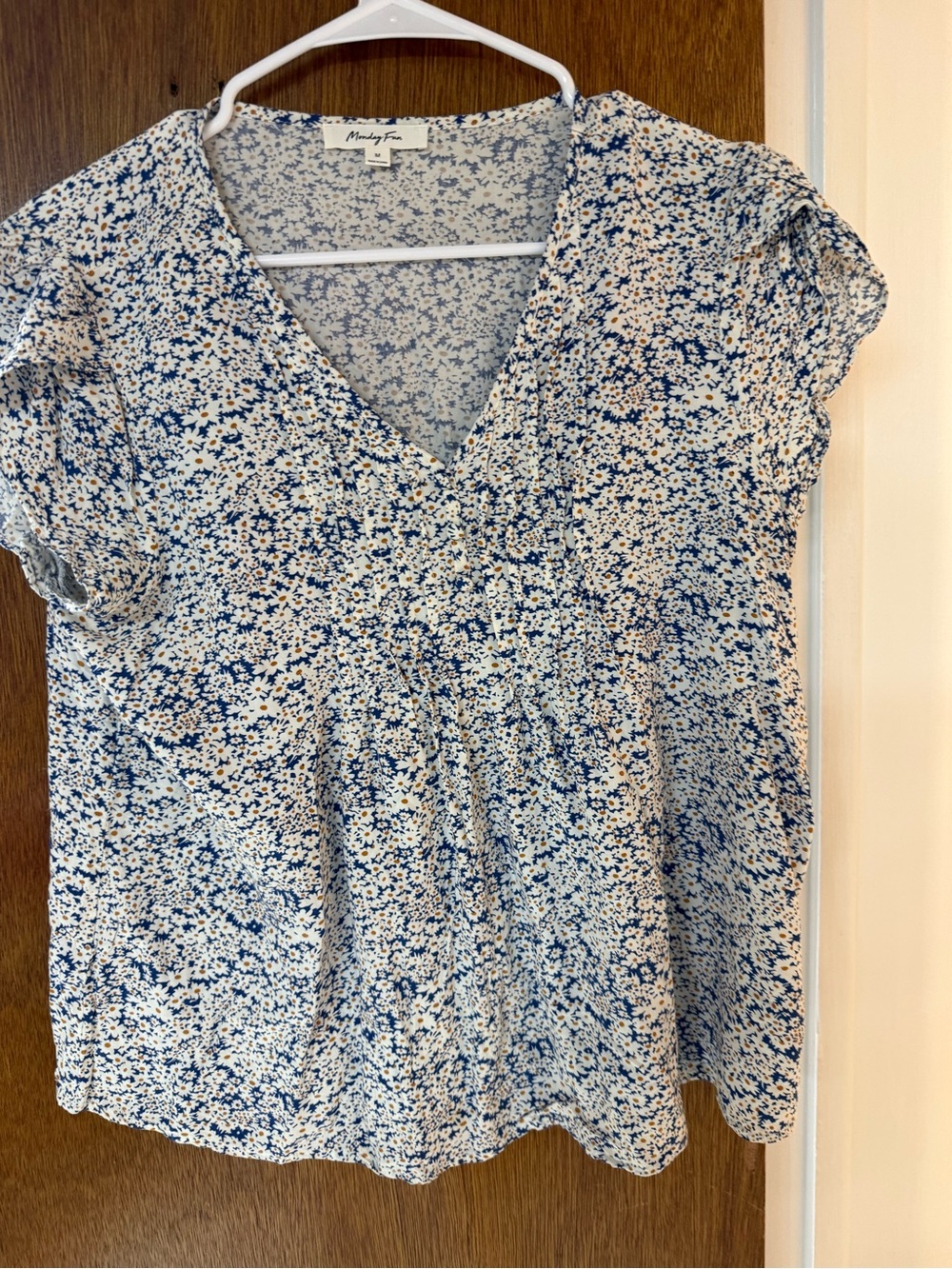 Madewell Blue Floral V-Neck Flutter Sleeve Blouse